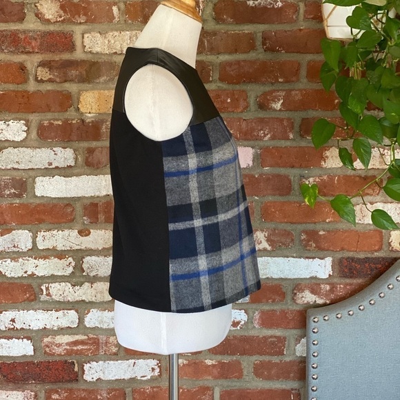 Calvin Klein Sleeveless Blue Black Plaid mixed media top size small - Picture 4 of 10